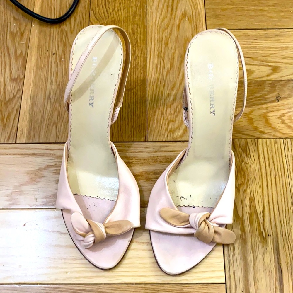 Burberry AUTHENTIC summer heels size 37 US 7